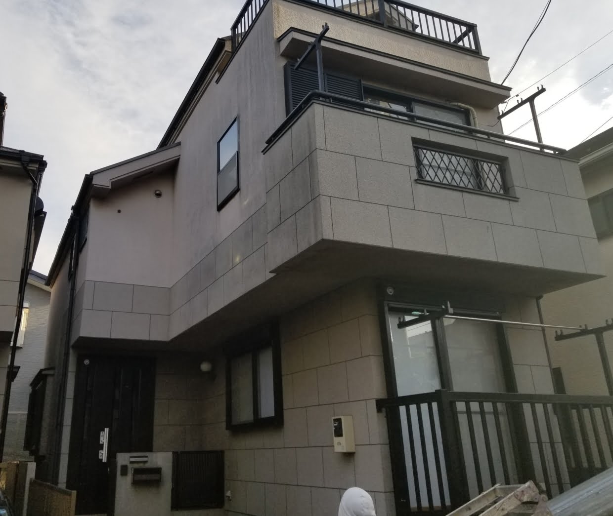 屋根塗装／外壁塗装施工前